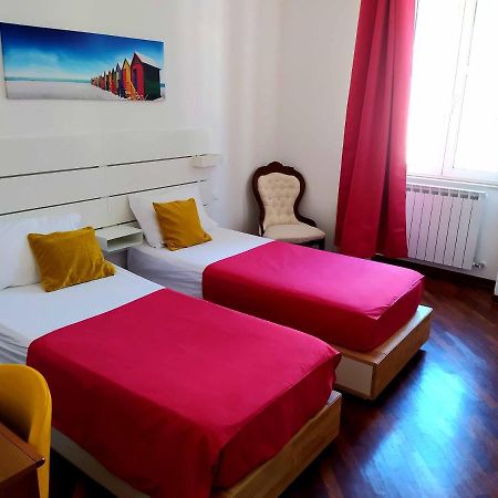 Stanza Con Bagno Ed Accesso Privati Hotell Trieste Exteriör bild